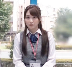 マジックミラー号 「黒パンストモニターに協力してください」とお声かけした美脚OLのムッチリ肉感おマ○コにビンビンチ○ポで生スマタ！破けたパンストから生チ○ポぬっプリ挿入！そのまま真正中出し！