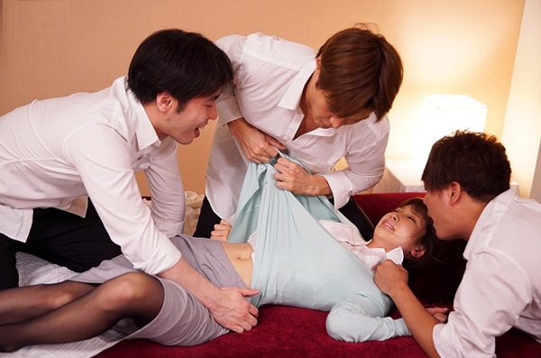 犯●れた新任女教師 ～生徒に犯●れ晒され輪●されたわたし～ 小島みなみ